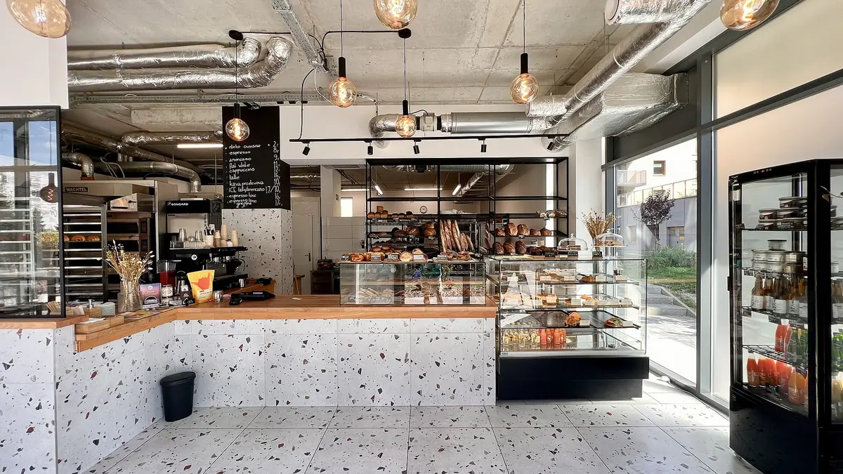 Gregg's – bakery in Bedford town centre